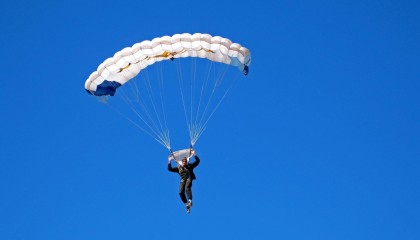 JIUYOU GAMING-_世界马术锦标赛：骑手展现高超技艺_，马术锦标赛冠军