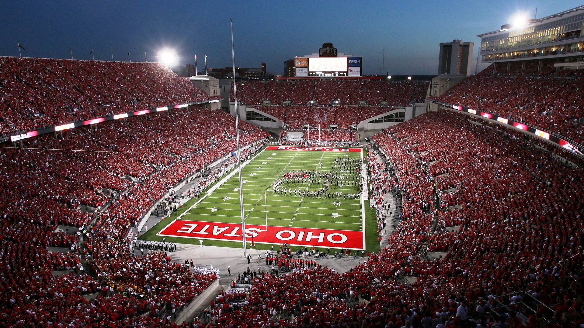 “天才”车手：分析比赛中获胜的关键技巧，赛车手的车技